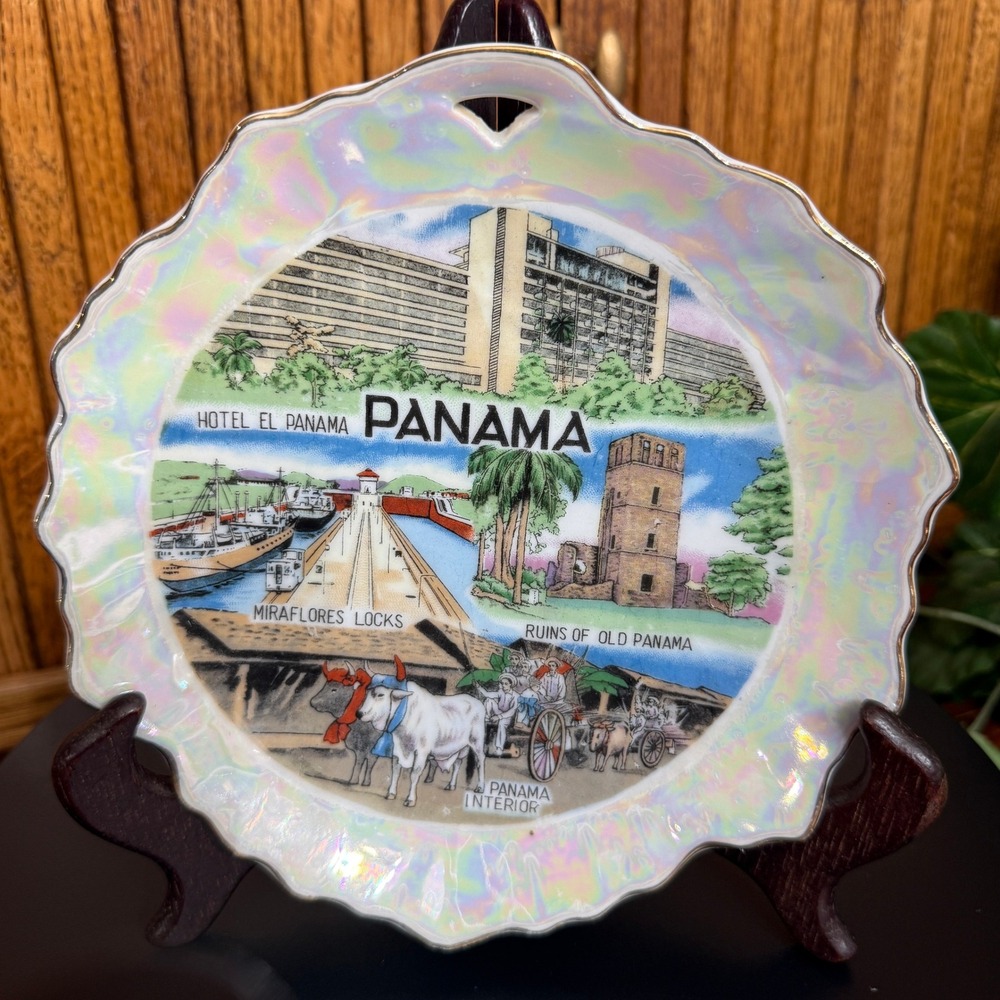 Vintage Panama Souvenir Plate 7.25 In Iridescent Lusterware Scalloped Excellent